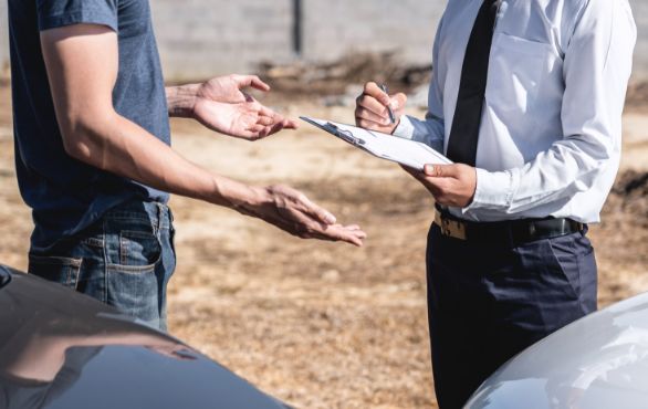 保険会社との交渉、各種証明書の発行も可能